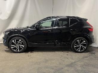 Volvo XC40 XC40 (XZ) SUV 2.0 D4 AWD Geartronic 16V (D4204T12) [140kW]  (10-2017/0=
9-2021) picture 3