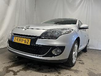 Voiture accidenté Renault Mégane Megane III Grandtour (KZ) Combi 5-drs 1.2 16V TCE 115 (H5F-400(H5F-A4)=
) [85kW]  (03-2012/02-2016) 2013/4