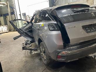 Peugeot 3008 3008 II (M4/MC/MJ/MR) MPV 1.6 16V HYbrid 225 (EP6FADTXHPD(5GQ)) [165kW=
]  (10-2019/...) picture 4