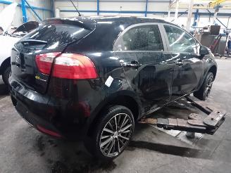 Kia Rio Rio III (UB) Hatchback 1.2 CVVT 16V (G4LA5) [63kW]  (09-2011/12-2017) picture 3