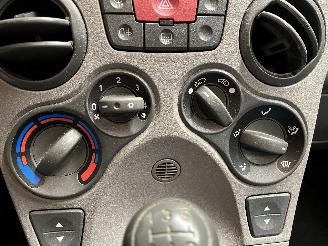 Fiat Panda Panda (169) Hatchback 1.2 Fire (188.A.4000) [44kW]  (09-2003/12-2009) picture 14