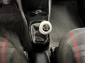 Peugeot 108 108 Hatchback 1.0 12V (1KRFE(CFB)) [51kW]  (05-2014/...) picture 14