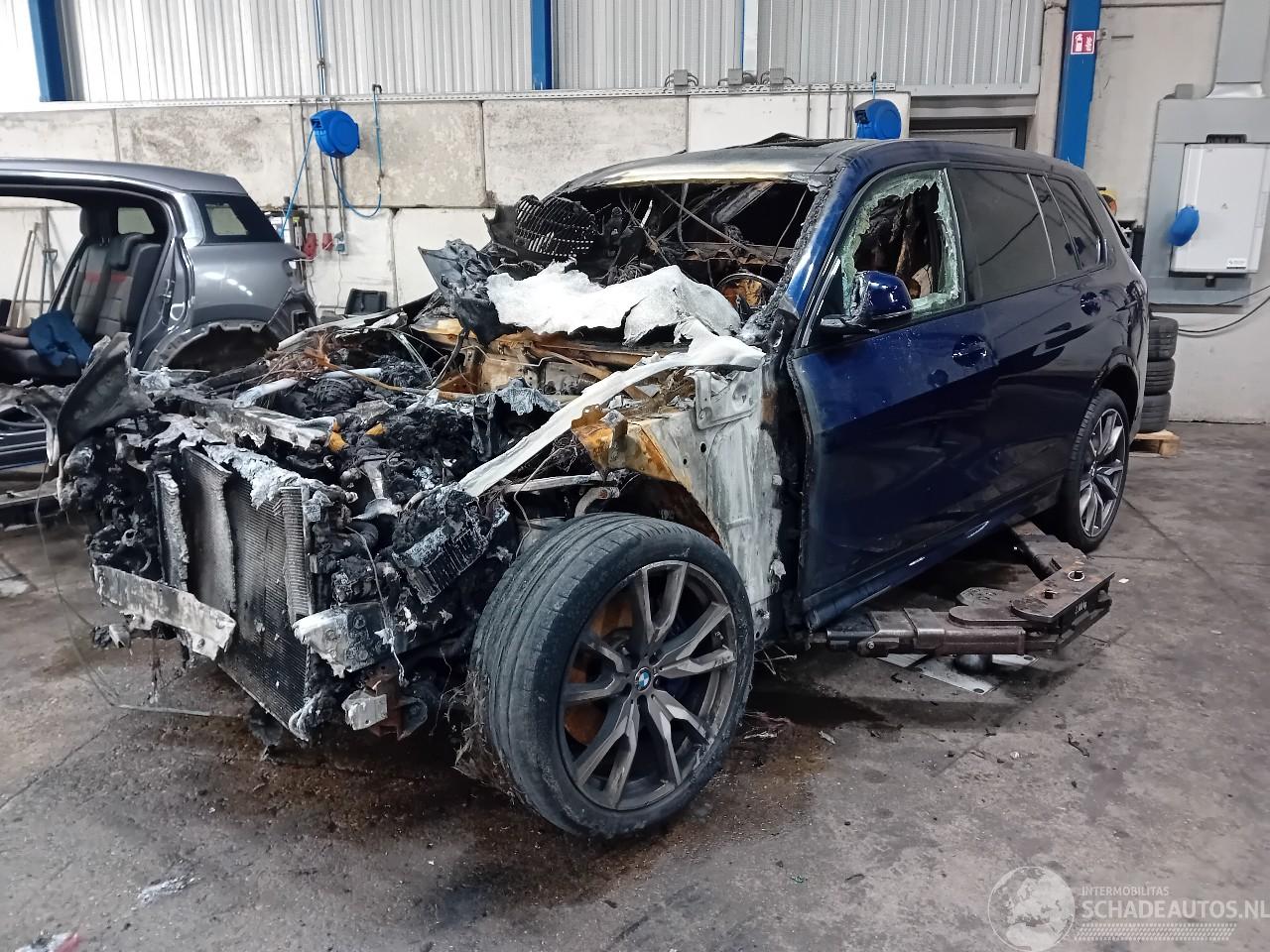 BMW X7 X7 SUV xDrive M50i 4.4 V8 32V (N63-B44D) [390kW]  (07-2019/...)