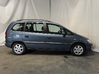 Opel Zafira Zafira (F75) MPV 2.2 16V (Z22SE(Euro 4)) [108kW]  (09-2000/07-2005) picture 6