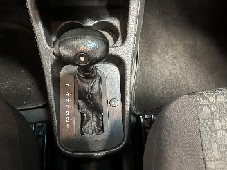 Opel Zafira Zafira (F75) MPV 2.2 16V (Z22SE(Euro 4)) [108kW]  (09-2000/07-2005) picture 17