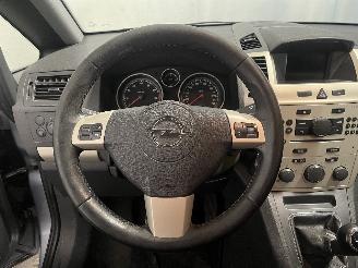 Opel Zafira Zafira (M75) MPV 1.6 16V (Z16XER(Euro 4)) [85kW]  (01-2008/04-2015) picture 24