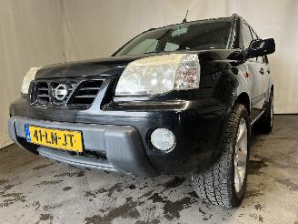 krockskadad bil auto Nissan X-Trail X-Trail (T30) SUV 2.0 16V 4x4 (QR20DE) [103kW]  (07-2001/01-2013) 2003/3