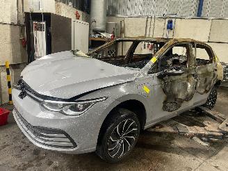 Démontage voiture Volkswagen Golf Golf VIII (CD1) Hatchback 1.4 GTE 16V (DGEA) [132kW]  (07-2020/...) 2021