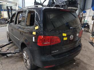 Volkswagen Touran Touran (1T3) MPV 1.4 16V TSI 140 (CAVC) [103kW]  (05-2010/05-2015) picture 4