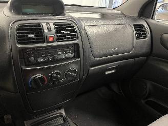 Mitsubishi Space-star Space Star (DG) MPV 1.6 16V (4G18) [72kW]  (01-2001/12-2004) picture 17