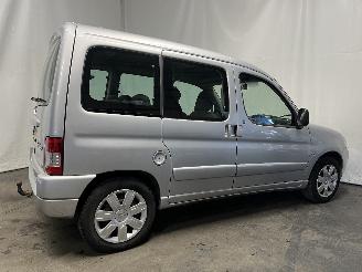 Citroën Berlingo Berlingo Cinqspace, Multispace MPV 1.6 16V (TU5JP4(NFU)) [80kW]  (10-2=
000/12-2011) picture 6