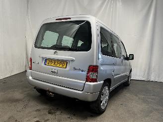 Citroën Berlingo Berlingo Cinqspace, Multispace MPV 1.6 16V (TU5JP4(NFU)) [80kW]  (10-2=
000/12-2011) picture 5