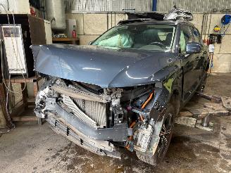 Uttjänta bilar auto Volvo XC40 XC40 (XZ) SUV 1.5 T5 Plug-in Hybrid 16V (B3154T5) [193kW]  (06-2019/..=
=2E) 2022/5