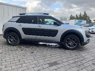 Citroën C4 C4 Cactus (0B/0P) Hatchback 5-drs 1.2 PureTech 82 12V (EB2F(HMZ)) [60k=
W]  (09-2014/...) picture 8