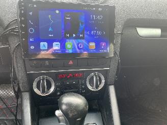 Audi A3 A3 (8P1) Hatchback 3-drs 1.6 TDI 16V (CAYC) [77kW]  (05-2009/08-2012) picture 14