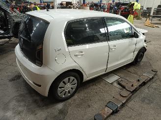 Volkswagen Up! Up! (121) Hatchback 1.0 12V 60 (CHYA) [44kW]  (08-2011/08-2020) picture 3