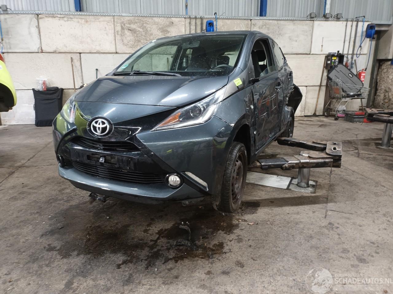 Toyota Aygo Aygo (B40) Hatchback 1.0 12V VVT-i (1KR-FE) [51kW]  (05-2014/06-2018)