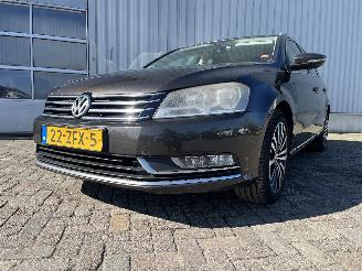 Unfallwagen Volkswagen Passat Passat Variant (365) Combi 1.6 TDI 16V Bluemotion (CAYC(Euro 5)) [77kW=
]  (08-2010/12-2014) 2012/11