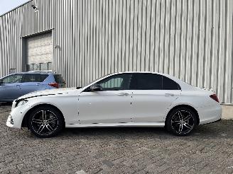Mercedes E-klasse E (W213) Sedan E-200 2.0 Turbo 16V (M274.920) [135kW]  (01-2016/05-201=
9) picture 4
