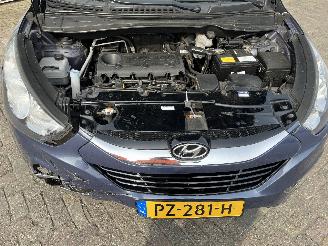 Hyundai Ix35 iX35 (LM) SUV 2.0 16V (G4KD) [120kW]  (01-2010/08-2013) picture 14