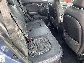 Hyundai Ix35 iX35 (LM) SUV 2.0 16V (G4KD) [120kW]  (01-2010/08-2013) picture 18