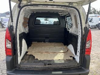 Peugeot Partner Partner (GC/GF/GG/GJ/GK) Van 1.6 HDI 90 (DV6DTED(9HF)) [66kW]  (12-201=
1/08-2016) picture 10