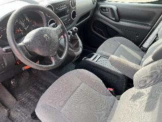 Peugeot Partner Partner (GC/GF/GG/GJ/GK) Van 1.6 HDI 90 (DV6DTED(9HF)) [66kW]  (12-201=
1/08-2016) picture 11