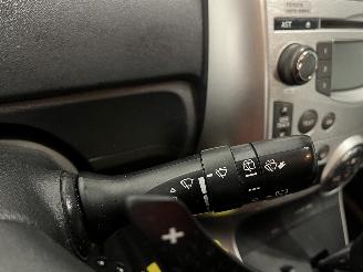 Toyota Verso Verso MPV 1.8 16V VVT-i (2ZRFAE) [108kW]  (04-2009/08-2018) picture 17