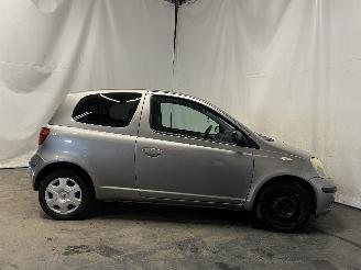 Toyota Yaris Yaris (P1) Hatchback 1.3 16V VVT-i (2SZFE) [64kW]  (04-2002/09-2005) picture 7