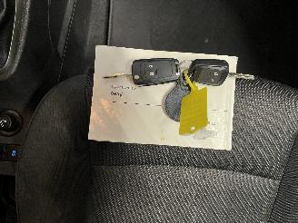 Chevrolet Aveo Aveo (300) Hatchback 1.2 16V (LDC) [63kW]  (03-2011/12-2015) picture 20