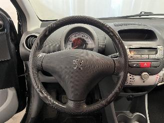 Peugeot 107 107 Hatchback 1.0 12V (384F(1KR)) [50kW]  (06-2005/05-2014) picture 15