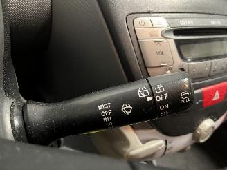 Toyota Aygo Aygo (B10) Hatchback 1.0 12V VVT-i (1KR-FE) [50kW]  (07-2005/05-2014) picture 17