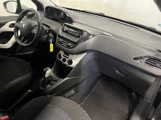 Peugeot 208 208 I (CA/CC/CK/CL) Hatchback 1.0 Vti 12V PureTech (EB0(ZMZ)) [50kW]  =
(03-2012/12-2019) picture 8