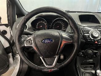 Ford Fiesta Fiesta 6 (JA8) Hatchback 1.6 ST 16V (JTJA(Euro 5)) [134kW]  (03-2013/1=
2-2017) picture 22