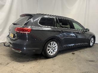 Volkswagen Passat Passat Variant (3G5) Combi 1.6 TDI 16V (DCXA) [88kW]  (08-2014/11-2020=
) picture 6