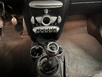 Mini Mini Mini (R56) Hatchback 1.6 16V Cooper S (N14-B16A) [128kW]  (10-2006/02-=
2010) picture 18