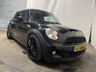 Mini Mini Mini (R56) Hatchback 1.6 16V Cooper S (N14-B16A) [128kW]  (10-2006/02-=
2010) picture 8