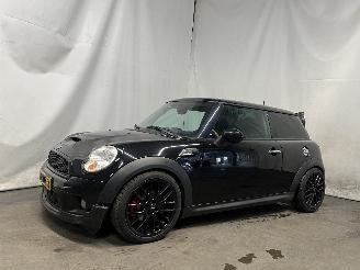 Mini Mini Mini (R56) Hatchback 1.6 16V Cooper S (N14-B16A) [128kW]  (10-2006/02-=
2010) picture 3