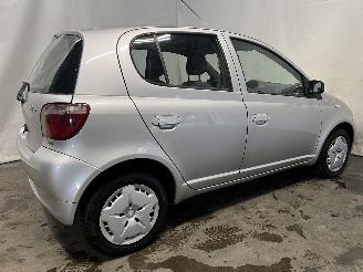 Toyota Yaris Yaris (P1) Hatchback 1.3 16V VVT-i (2SZFE) [63kW]  (08-1999/11-2005) picture 6