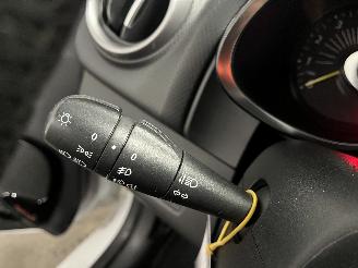 Renault Clio Clio IV Estate/Grandtour (7R) Combi 5-drs 1.5 Energy dCi 90 FAP (K9K-6=
08(K9K-B6)) [66kW]  (11-2012/08-2021) picture 21