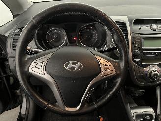 Hyundai Ix20 iX20 (JC) SUV 1.6i 16V (G4FC-G) [92kW]  (11-2010/07-2019) picture 13