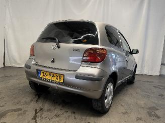Toyota Yaris Yaris (P1) Hatchback 1.3 16V VVT-i (2SZFE) [64kW]  (04-2002/09-2005) picture 5