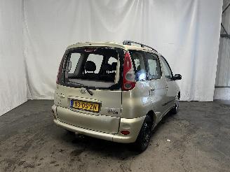 Toyota Yaris Yaris Verso (P2) MPV 1.3 16V (2NZFE) [63kW]  (08-1999/10-2002) picture 5