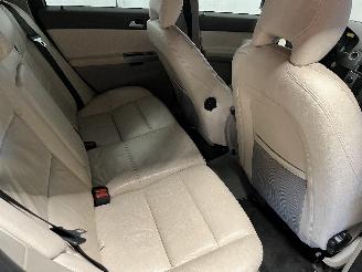 Volvo V-50 V50 (MW) Combi 1.8 16V (B4184S11) [92kW]  (04-2004/12-2010) picture 9