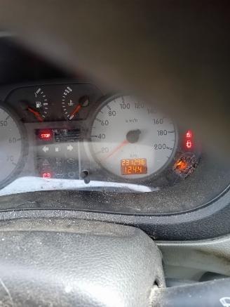 Renault Kangoo Kangoo (KC) MPV 1.6 16V (K4M-752) [70kW]  (06-2001/01-2008) picture 2