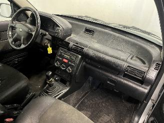 Land Rover Freelander Freelander Hard Top Terreinwagen 1.8 16V (18K4F) [86kW]  (04-1998/10-2=
006) picture 8