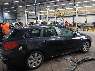 Opel Astra Astra J Sports Tourer (PD8/PE8/PF8) Combi 1.7 CDTi 16V (A17DTE(Euro 5)=
) [81kW]  (10-2010/10-2015) picture 3