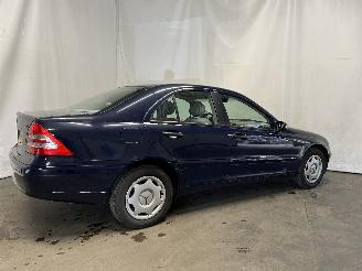 Mercedes C-klasse C (W203) Sedan 2.2 C-200 CDI 16V (OM611.962) [85kW]  (09-2000/06-2003)= picture 6