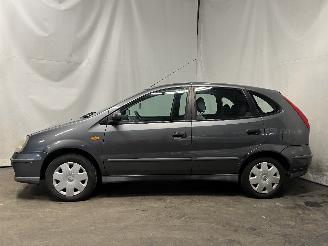 Nissan Almera Almera Tino (V10M) MPV 1.8 16V (QG18DE) [85kW]  (12-2002/02-2006) picture 3