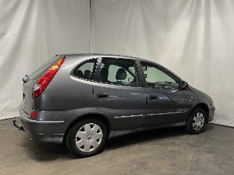 Nissan Almera Almera Tino (V10M) MPV 1.8 16V (QG18DE) [85kW]  (12-2002/02-2006) picture 5